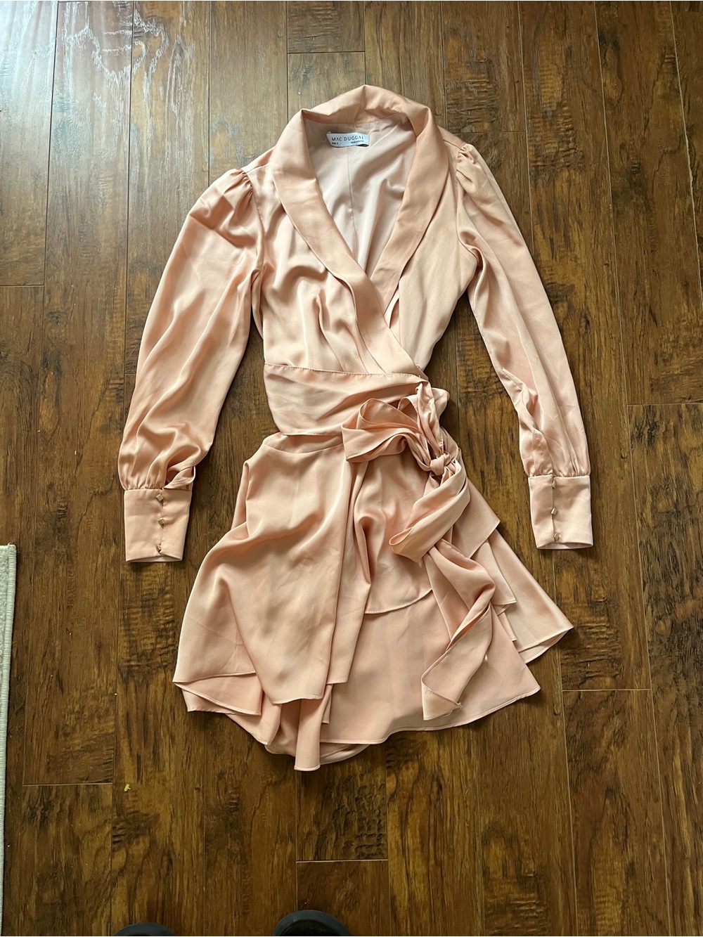 Mac‎ Duggal Blush Pink Long-Sleeve Wrap Dress, size 6